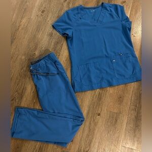 Koi NextGen women’s scrubs set in royal blue